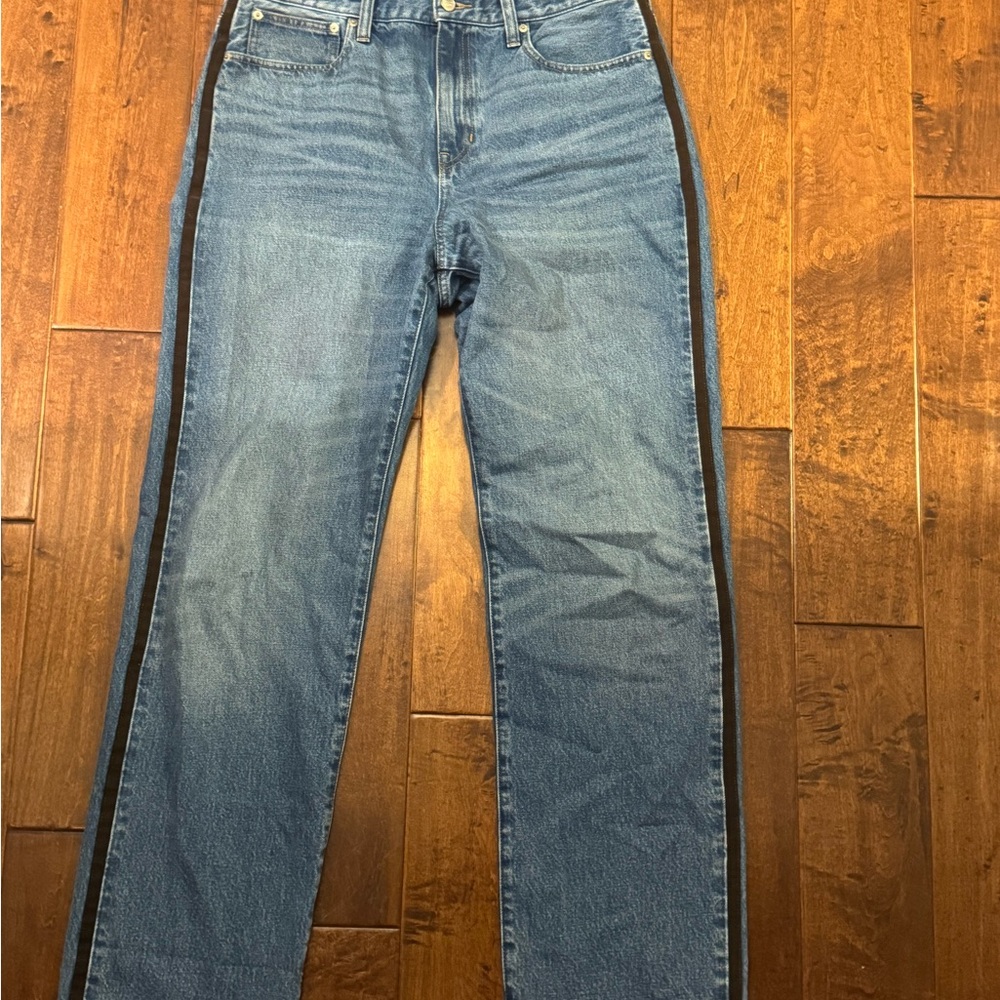 Blue jeans with brown suede detailing - Picture 2 of 3